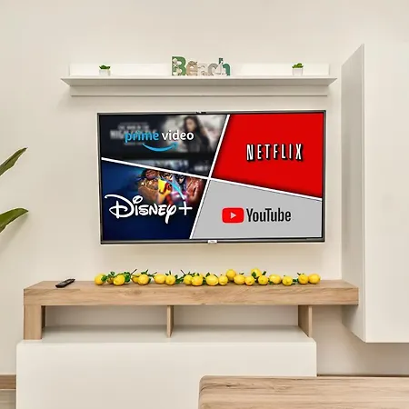 - New With Netflix & Free Parking *